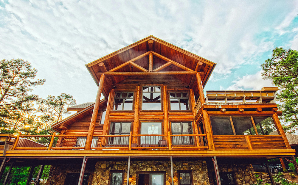 Beautiful luxury cabin for sale in McCall, Idaho